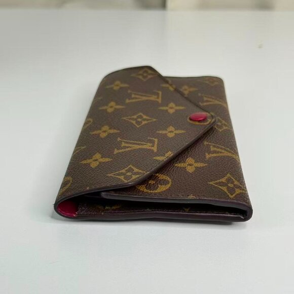 Louis Vuitton Monogram Canvas Wallet with Red Button Closure - Picture 4 of 8